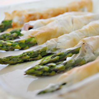 Prosciutto Wrapped Asparagus for healthy spring recipes