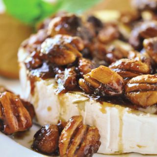 baked brie pecans makes best baked Brie appetizer for baked Brie recipe