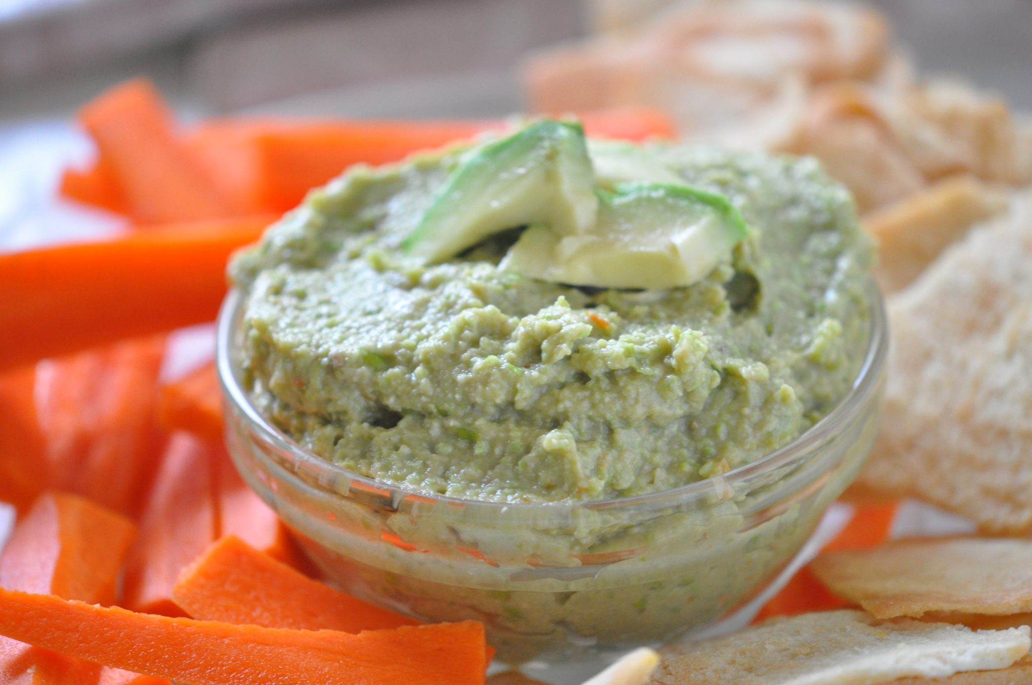 gout diet with avaocado and edamame dip