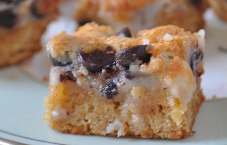 Ooey Gooey Bars Recipe With Chocolate Chips-Lighter Gooey Butter Cake