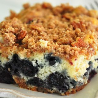 Blueberry muffin streusel cake best blueberry coffee cake recipe that's like blueberry crumb cake