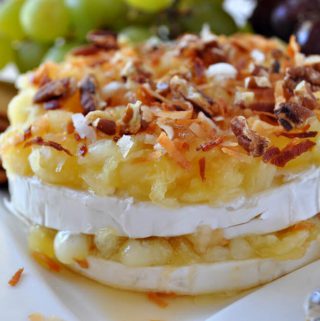 Pina Colada Brie Appetizer recipes with Pina Coloda Baked Brie appetizer without pastry