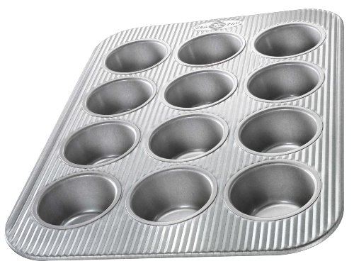 Bakeware Cupcake and Muffin Nonstick Pan USA from Aluminized Steel